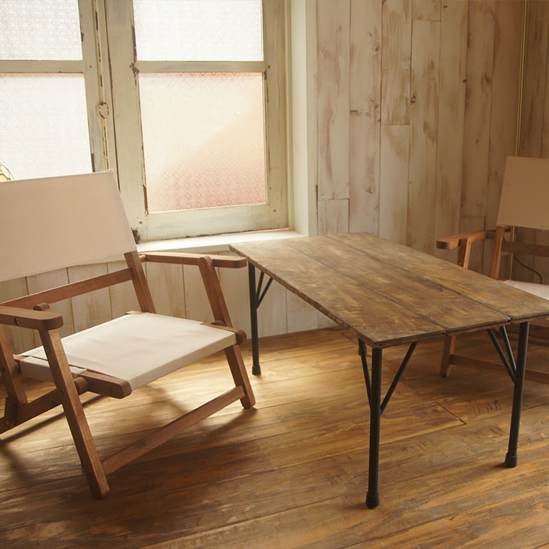 咲くカフェ Room796備品。ゲストハウス・ゲストルーム・ワーケーション備品。デッキテーブル＆チェア